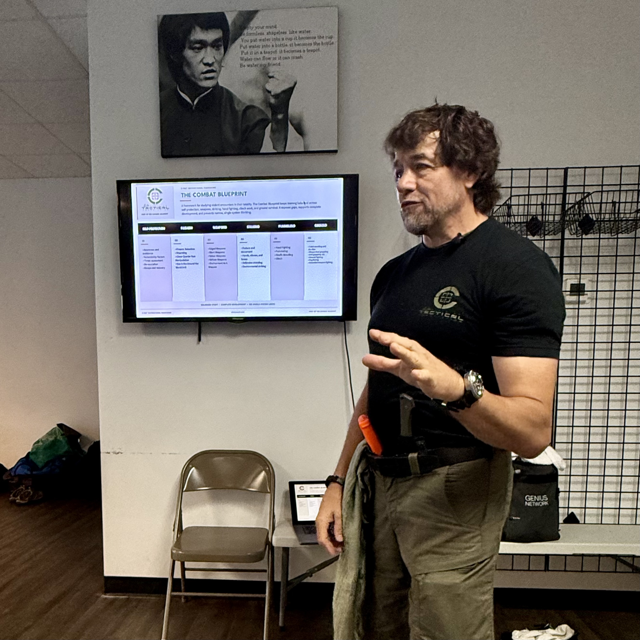Alan Baker explaining the C-Tac Combat Blueprint during instructor camp